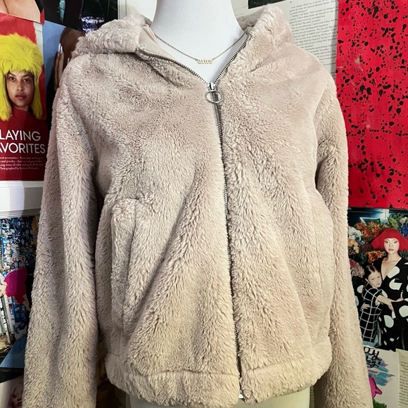 H&M Jackets & Blazers - H&M Light Beige Teddy Jacket
